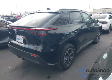 2025 Toyota Bz4X Xle z USA, uszkodzony, nr VIN JTMAAAAA6SA068606